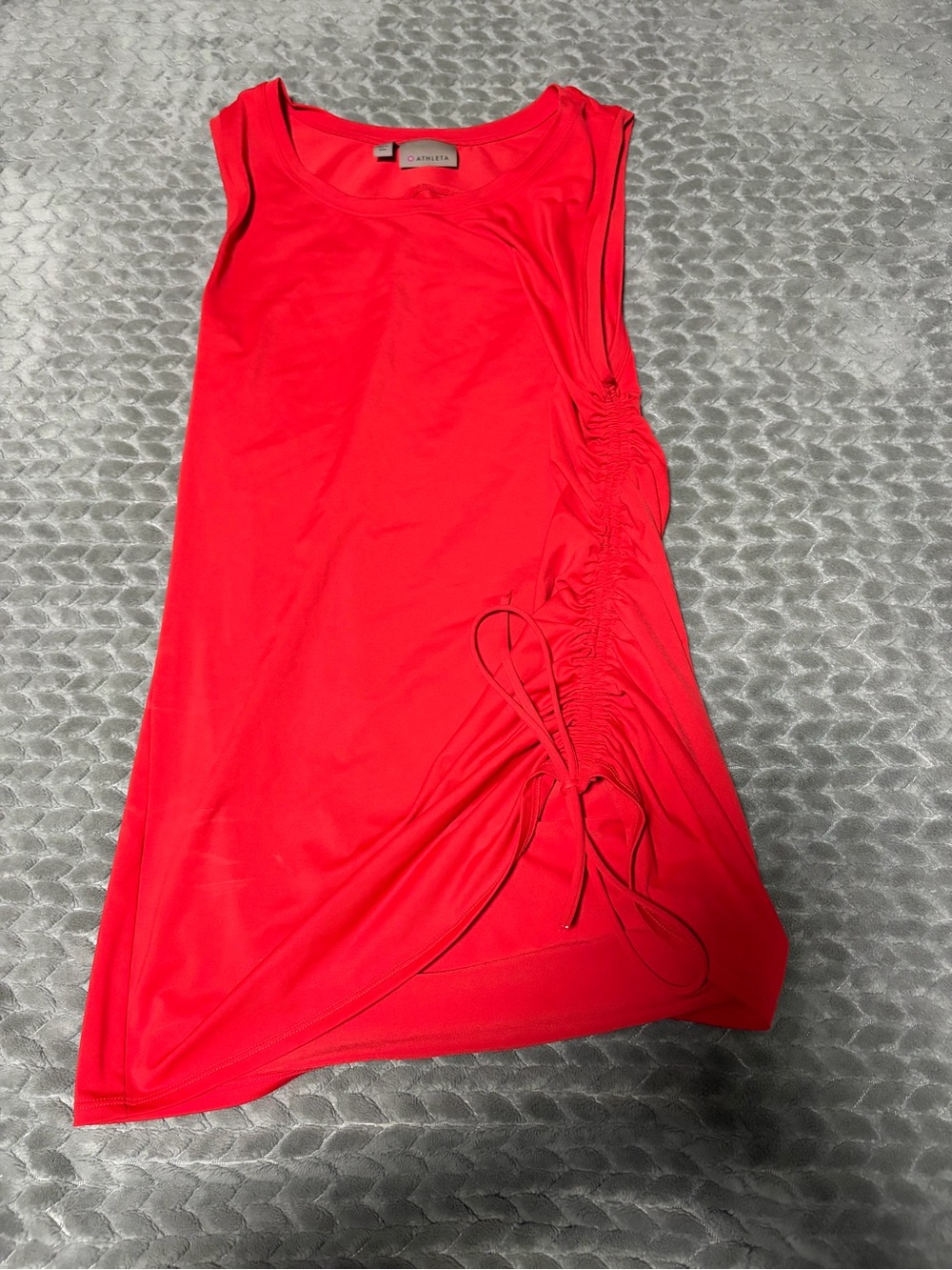 Athleta Scrunch Tank Top
Rashguard size small - like new